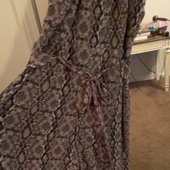 WHBM Snakeskin halter jumpsuit NWOT! So flattering! - Picture 6 of 8
